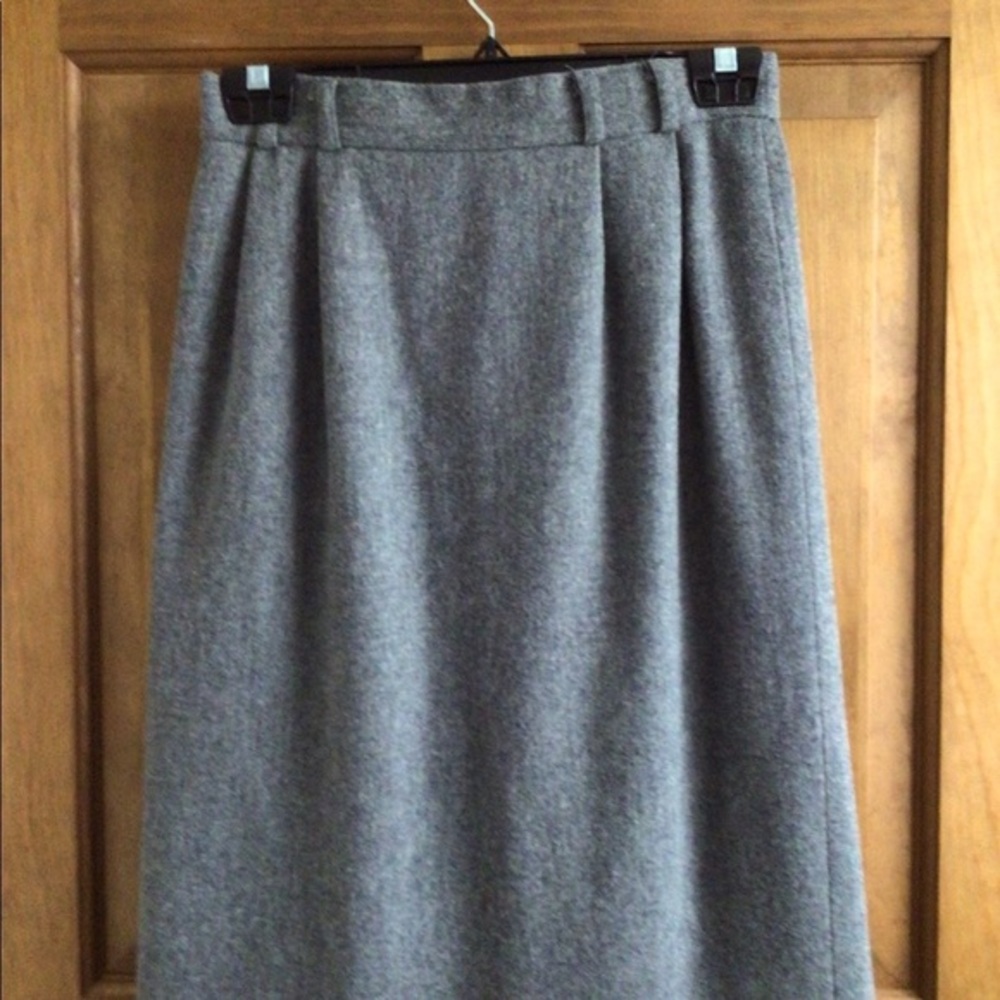 100% Wool Light Grey Skirt